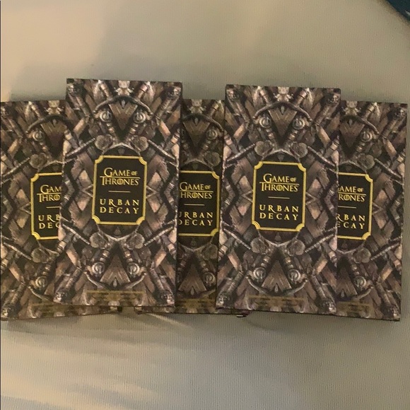 Urban Decay Other - 5 eyeshadow pallet